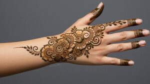 Curvy Vine Luxe Mehndi