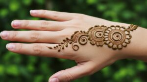 Diagonal Dot Bracelet Mehndi