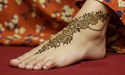 Classic Vine Anklet Mehndi