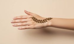 Criss-Cross Leaf Trail