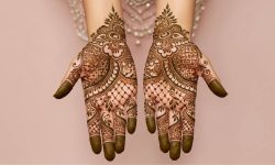 Delicate Dots and Curves