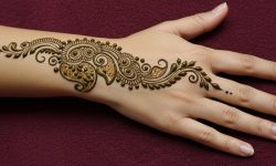 Finger Bloom Trail Mehndi