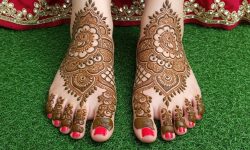 Floral Glove Anklet Mehndi