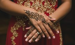 Regal Layered Palm Design