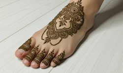 Royal Toe Braid Mehndi Art