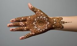 Side Blooms Backhand Mehndi