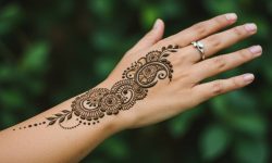 Tiny Cuff with Diagonal Dots