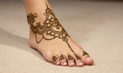 Traditional Net Chain Mehndi